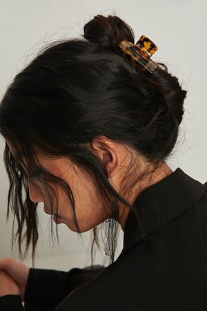 Image 2 of 7