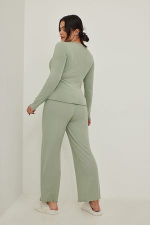 Image 2 of 4