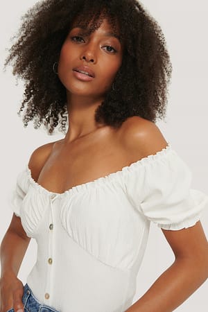Offwhite Top Met Knopen
