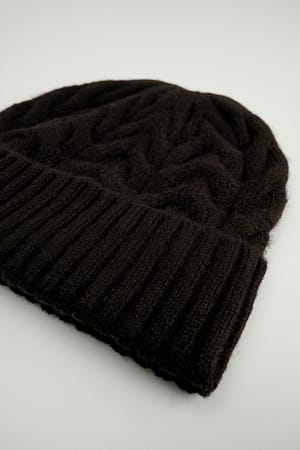 Image 4 of 6