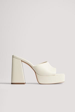 Klobige Plateau-Mules