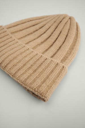 Image 4 of 5