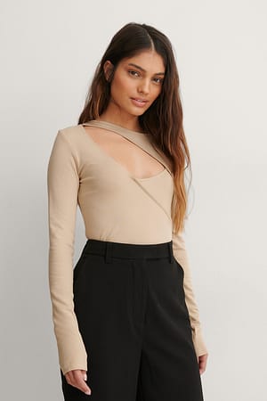 Taupe Beige Top mit Cut-out-Details
