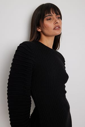 Image 4 of 5