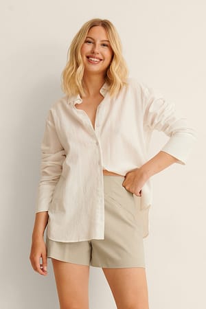 Beige Flirty Linen-Blend Short
s
