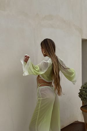 Image 2 of 4
