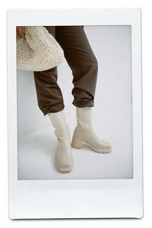 Offwhite Heeled Profile Boots
