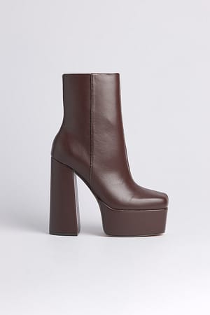 Brown High Heel Plateau Boots