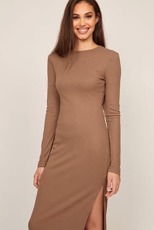 Image 3 of 4
