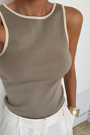 Knitted Contrast Singlet