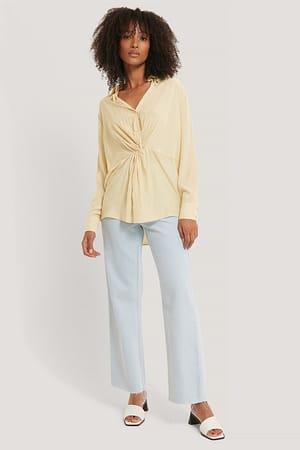Champagne Chemise Nouée Sur Le Devant
