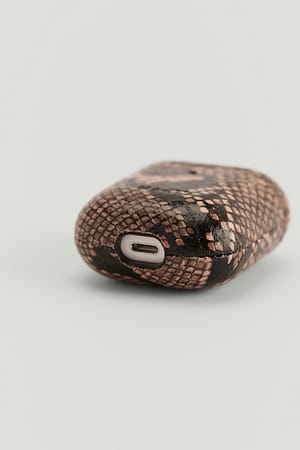 Image 2 of 4