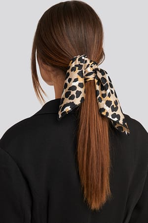 Leopard Light Leopard Satin Scarf