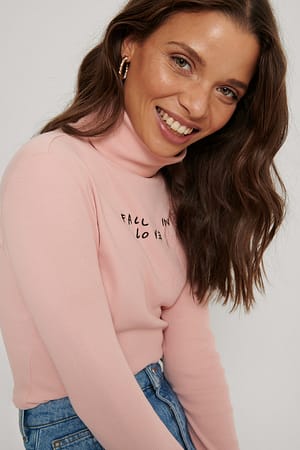 Dusty Pink Ribbed Embroidered Top
