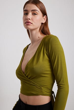 Image 3 of 4