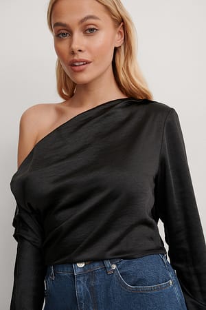 Image 4 of 4