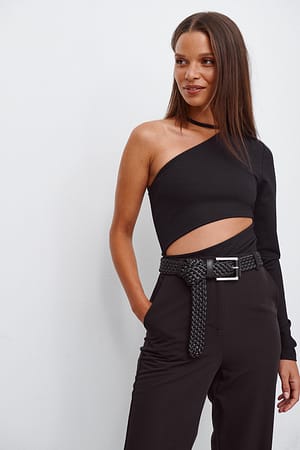 Black Einseitig schulterfreies Cut-out-Oberteil