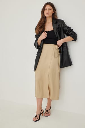 Image 2 of 4