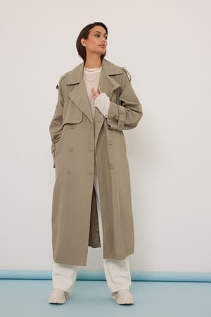 Oversized trenchcoat