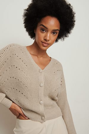 Beige Recycelter Strick-Cardigan mit Muster