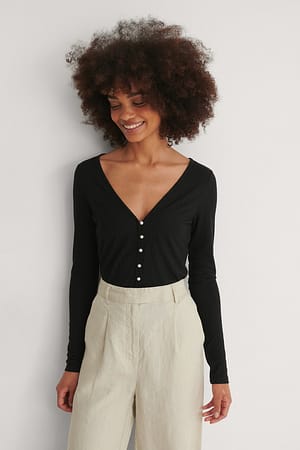 Black Gerecycleerd top met parelknopen