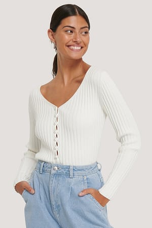 Offwhite Stickad Cardigan Med Pärldetaljer