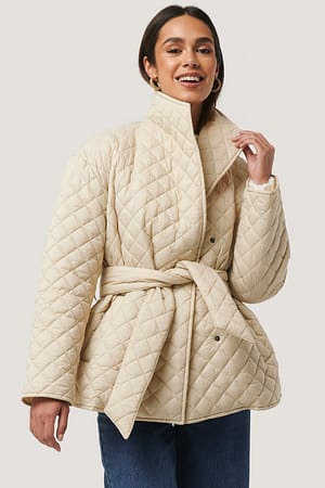 Beige Quiltad kort PU-jacka