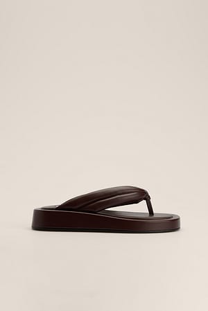 Quiltede sandaler