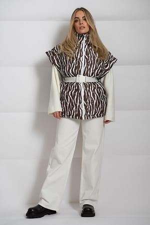 Zebra Brown Vadderad väst med bälte