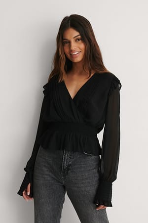 Black Pintuck-Bluse
