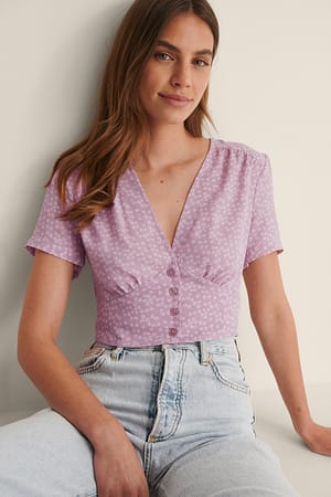 Lilac White Floral Resirkulert kortermet topp med V-hals