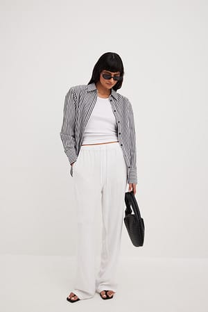 White Pantalón relajado de mezcla de lino