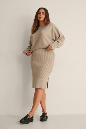 Beige Ribbstickad kjol