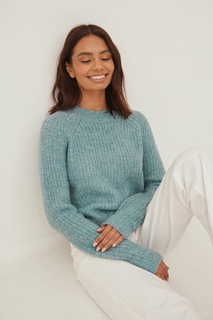 Weicher Pullover mit Rundhalsausschnitt