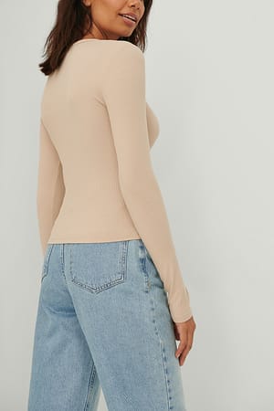 Image 2 of 4