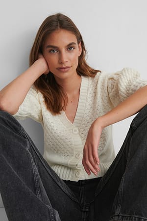 White Kurze Strickweste Mit Puffärmeln
