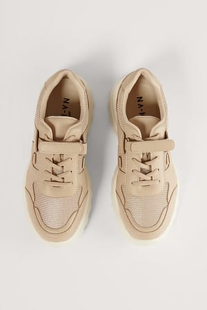 Image 2 of 7
