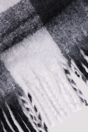 Image 2 of 4