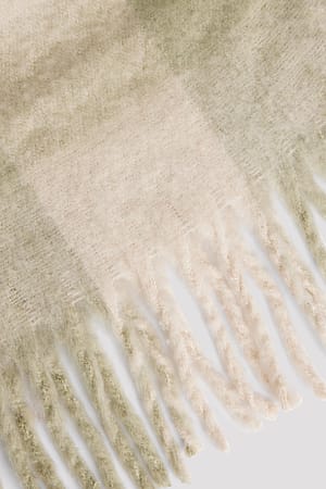 Image 4 of 4