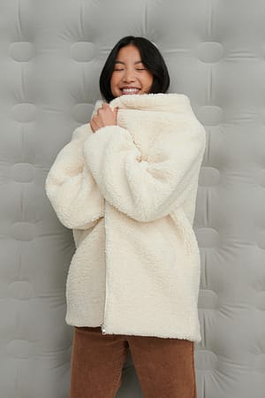 Offwhite Teddy-jacka
