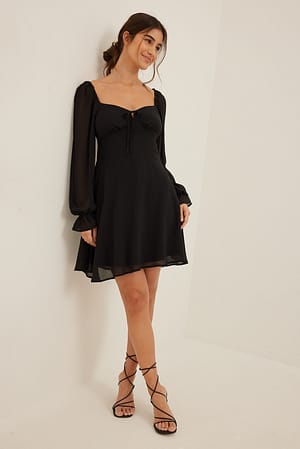 Black Gerecyclede jurk met lange mouwen en strikdetail