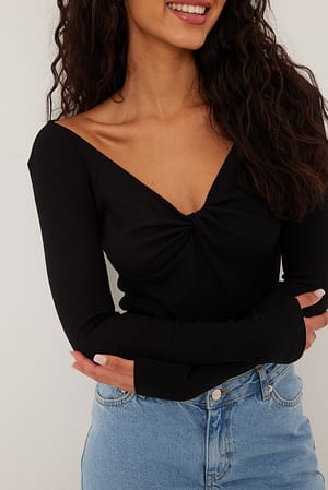 Black Twist Detailed Ribbed Top