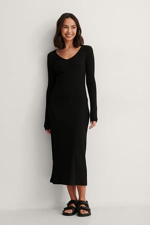 V-Neck Ribbed Maxi Dress