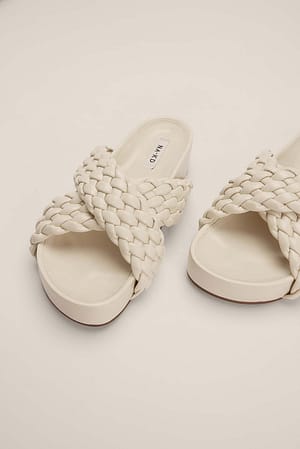 Offwhite Sandalen