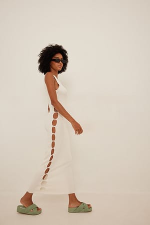 Image 4 of 4