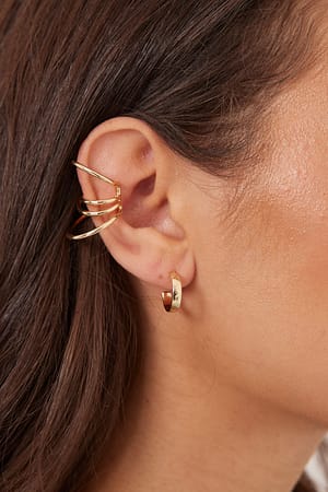 Gold Earcuff met draad