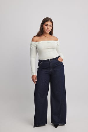 Offwhite Skulderløs top