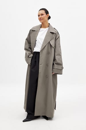 Oversized trenchcoat