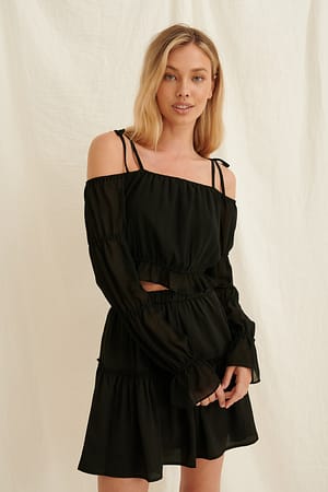 Recycled off shoulder-blus
