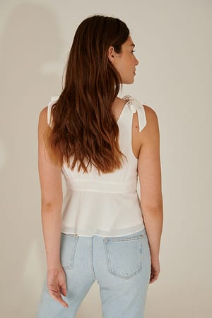 Image 2 of 6